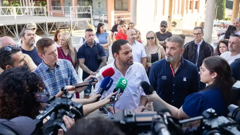 FOTOGRAFÍA. POLINYÀ (BARCELONA) CATALUÑA, 16 DE JULIO DE 2025. El secretario general de VOX, Ignacio Garriga Vaz de Conceçao, registrado este miércoles durante una rueda de prensa en Polinyà (Barcelona). Lasvocesdelpueblo (Ñ Pueblo)