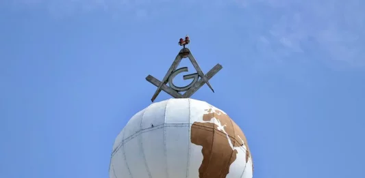 FOTOGRAFÍA. LA HABANA (REINO DE ESPAÑA), 11 DE JULIO DE 2025. Detalle de una imagen que muestra la fachada del Gran Templo Nacional Masónico de Cuba, en La Habana (Cuba). Efe