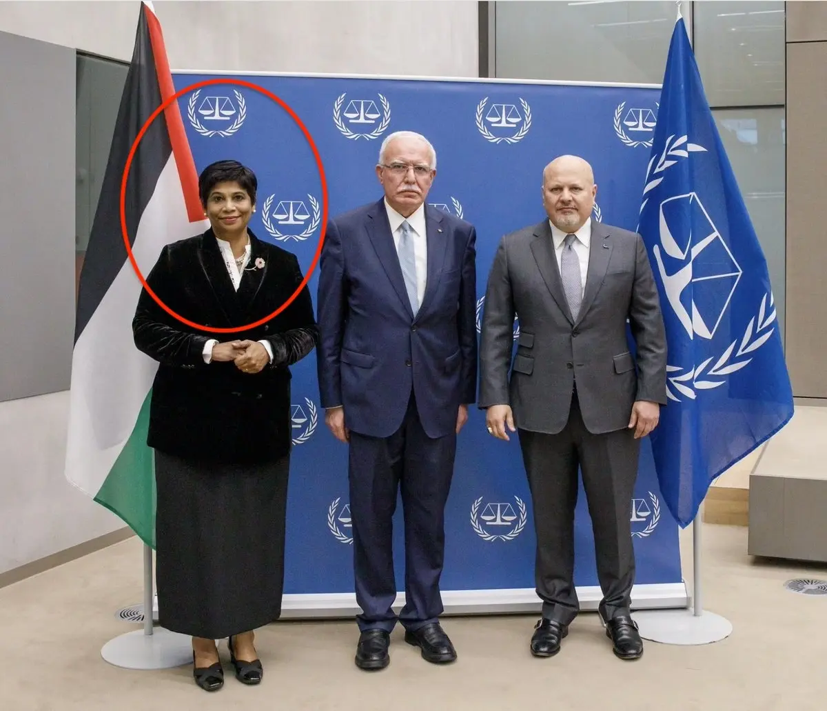FOTOGRAFÍA. MUNDO, FECHA RELACIONADA CON EL DÍA DE LOS HECHOS, 20 DE AGOSTO DE 2025. Los Estados Unidos de América (EEUU) sanciona a la Corte Penal Internacional (CPI) por antisemita. Los castigados antisemitas de la CPI son los siguientes: Kimberly Prost (Canadá) y Nicolas Yann Guillou (Francia), y los fiscales adjuntos Nazhat Shameem Khan (Fiji) (izda.); y Mame Mandiaye Niang (Senegal). Lasvocesdelpueblo (Ñ Pueblo)