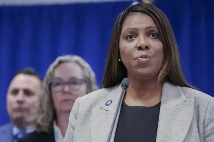 FOTOGRAFÍA. NUEVA YORK (ESTADOS UNIDOS DE AMÉRICA, EEUU), FECHA RELACIONADA CON LOS HECHOS, 09 DE MAYO DE 2025. En la imagen la fiscal estatal globalista, anti-Donald John Trump y WOKE, Letitia Ann James (Tish James). El Departamento de Justicia de United States os America (USA) ha iniciado una investigación criminal contra la fiscal general de Nueva York, la miembro de la formación socialista estadounidense "Partido Demócrata", Letitia Ann James (Tish James), sobre una presunta falsificación de documentos financieros que habría hecho para adquirir una propiedad en el estado de Virginia. De acuerdo con The Washington Post, que cita una fuente conocedora del tema, un gran jurado en Virginia ha emitido citaciones sobre una solicitud de hipoteca en la que James declaró que tenía la intención de hacer de una casa unifamiliar en ese estado su residencia principal, pese a que su cargo como fiscal exige que resida en Nueva York. Efe