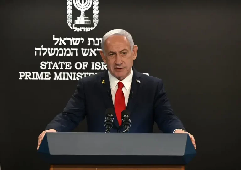 FOTOGRAFÍA. JERUSALÉN (ISARAEL), 10 DE AGOSTO DE 2025. El primer ministro de la Tierra Santa, Benjamín Netanyahu (Bibi), ha ofrecido este domingo una conferencia de prensa para medios extranjeros con credenciales en el país hebreo en la que ha desmontado las mentiras de Hamas ISIS durante el último mes de la guerra contra el terrorismo nazi-fascista islamista y antisemita en Gaza. Lasvocesdelpueblo (Ñ Pueblo)