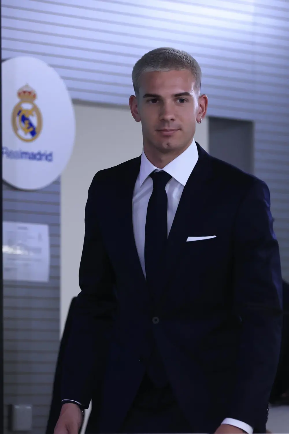 FOTOGRAFÍA. MADRID (REINO DE ESPAÑA), 15 DE AGOSTO DE 2025. El extremo argentino, Franco Mastantuono, durante su presentación como nuevo jugador del Real Madrid este jueves en Valdebebas. Efe