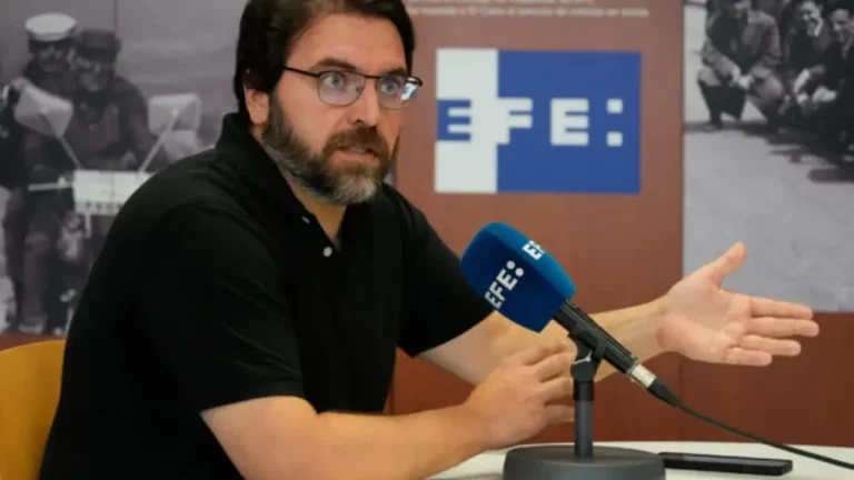 FOTOGRAFÍA. BARCELONA (CATALUÑA) REINO DE ESPAÑA, 03 DE AGOSTO DE 2025. El presidente del grupo del Partido Socialista (PSC/PSOE) en el Parlamento de Cataluña, Ferran Pedret Santos, avanza las expectativas que albergan los nuevos separatistas socialistas de cara a las negociaciones para la aprobación de los presupuestos de la Generalitat para 2026. Efe