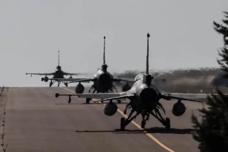 FOTOGRAFÍA. MUNDO, 09 DE OCTUBRE DE 2023. En la imagen, un detalle de varios aviones de combate F16. Efe