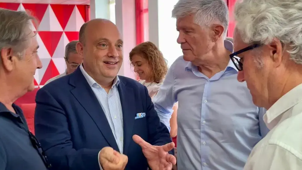 FOTOGRAFÍA. ZARAGOZA (ARAGÓN) REINO DE ESPAÑA, 20 DE SEPTIEMBRE DE 2025. Zaragoza acoge el llamado "Consejo General" de Ciutadans Partit de la Ciutadanía Ciudadanos (Cs). Los dirigentes del partido WOKE y liberal han acordado una "Declaración Política" y han elegido una "nueva Junta Autonómica", según ha podido saber Lasvocesdelpueblo. Entre los asistentes, destara la presencia del secretario general del partido, Carlos Pérez-Nievas López de Goicoechea; la del coordinador autonómico de Cs, José Ramón González Barriga; del exsecretario General, exportavoz de Cs y diputado en el Parlamento de Cataluña desde el 17 diciembre 2012 hasta el 19 marzo 2024 cuando Cs desapareció en las urnas de las elecciones catalanas del 12M de 2024, Matías Alonso Ruiz; entre otros. Lasvocesdelpueblo (Ñ Pueblo)