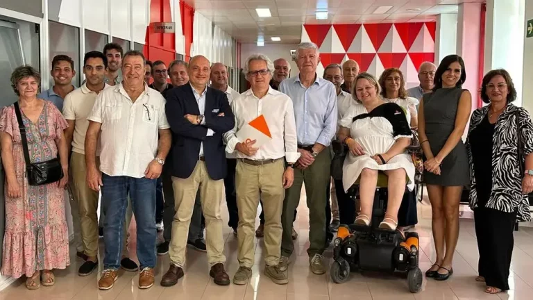 FOTOGRAFÍA. ZARAGOZA (ARAGÓN) REINO DE ESPAÑA, 20 DE SEPTIEMBRE DE 2025. Zaragoza acoge el llamado "Consejo General" de Ciutadans Partit de la Ciutadanía Ciudadanos (Cs). Los dirigentes del partido WOKE y liberal han acordado una "Declaración Política" y han elegido una "nueva Junta Autonómica", según ha podido saber Lasvocesdelpueblo. Entre los asistentes, destara la presencia del secretario general del partido, Carlos Pérez-Nievas López de Goicoechea; la del coordinador autonómico de Cs, José Ramón González Barriga; del exsecretario General, exportavoz de Cs y diputado en el Parlamento de Cataluña desde el 17 diciembre 2012 hasta el 19 marzo 2024 cuando Cs desapareció en las urnas de las elecciones catalanas del 12M de 2024, Matías Alonso Ruiz; entre otros. Lasvocesdelpueblo (Ñ Pueblo)