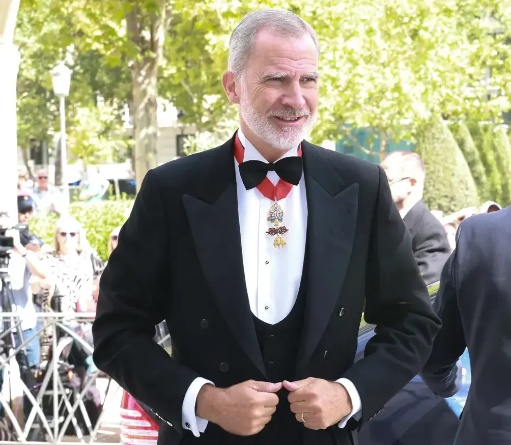 FOTOGRAFÍA. MADRID (REINO DE ESPAÑA), 05 DE SEPTIEMBRE DE 2025. El jefe del Estado español su Majestad el rey Felipe Juan Pablo Alfonso de Todos los Santos de Borbón y Grecia (Felipe VI), preside el acto de apertura judicial 2025 - 2026; en la Sala de Plenos del Tribunal Supremo donde estuvieron presentes: presidente del Tribunal Supremo (TS) y del Consejo General del Poder Judicial (CGPJ) del Reino de España, María Isabel Perelló Doménech (Isabel Perelló); el imputado y procesado fiscal general del Estado, Álvaro García Ortiz (PSOE); los vocales del Consejo General del Poder Judicial, los integrantes de la Sala de Gobierno del Tribunal Supremo y los magistrados de este órgano judicial; y los presidentes de los Tribunales Superiores de Justicia de todo el Reino español, entre otras autoridades judiciales; como personalidad civiles de otros poderes del Estado, estuvieron presentes presencia de la presidente del Congreso de los Diputados, Francesca Lluc Armengol Socías (Francina Armengol) (PSOE); del ministro de la Presidencia, Justicia y Relaciones con las Cortes, Félix Bolaños García (PSOE); de la presidenta del Consejo de Estado, Carmen Calvo Poyato (PSOE); de la presidente del Tribunal de Cuentas, Enriqueta Chicano Jávega (PSOE); y del Defensor del Pueblo, Ángel Gabilondo Pujol (PSOE).