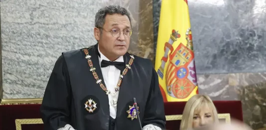 FOTOGRAFÍA. MADRID (REINO DE ESPAÑA), 05 DE SEPTIEMBRE DE 2025. El jefe del Estado español su Majestad el rey Felipe Juan Pablo Alfonso de Todos los Santos de Borbón y Grecia (Felipe VI); preside el acto de apertura judicial 2025 - 2026; en la Sala de Plenos del Tribunal Supremo donde estuvieron presentes: presidente del Tribunal Supremo (TS) y del Consejo General del Poder Judicial (CGPJ) del Reino de España, María Isabel Perelló Doménech (Isabel Perelló); el imputado y procesado fiscal general del Estado, Álvaro García Ortiz (PSOE) en la imagen); los vocales del Consejo General del Poder Judicial, los integrantes de la Sala de Gobierno del Tribunal Supremo y los magistrados de este órgano judicial; y los presidentes de los Tribunales Superiores de Justicia de todo el Reino español, entre otras autoridades judiciales; como personalidad civiles de otros poderes del Estado, estuvieron presentes presencia de la presidente del Congreso de los Diputados, Francesca Lluc Armengol Socías (Francina Armengol) (PSOE); del ministro de la Presidencia, Justicia y Relaciones con las Cortes, Félix Bolaños García (PSOE); de la presidenta del Consejo de Estado, Carmen Calvo Poyato (PSOE); de la presidente del Tribunal de Cuentas, Enriqueta Chicano Jávega (PSOE); y del Defensor del Pueblo, Ángel Gabilondo Pujol (PSOE). Efe