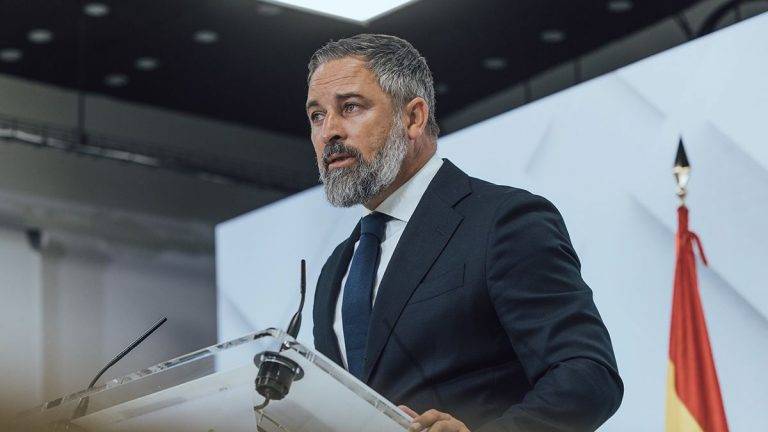 FOTOGRAFÍA. MADRID (REINO DE ESPAÑA), 01 DE SEPTIEMBRE DE 2025. El presidente de Patriots of Europe y de VOX, Santiago Abascal Conde, registrado hoy durante la rueda de prensa del inicio de curso político en España, en la sede nacional de la Resistencia en calle Bambú 12 de Madrid. Lasvocesdelpueblo (Ñ Pueblo)
