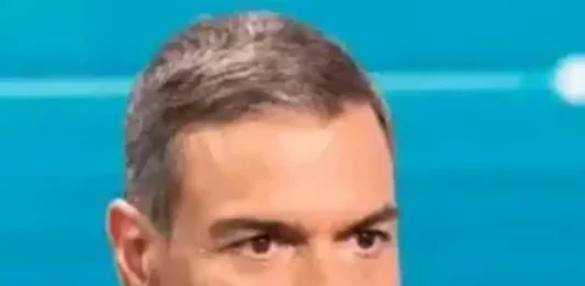 FOTOGRAFÍA. MADRID (REINO DE ESPAÑA), 01 DE SEPTIEMBRE DE 2025. El presidente del Gobierno de España y secretario general del Partido Socialista (PSOE), Pedro Sánchez Pérez-Castejón, registrado durante la entrevista que concede al medio de comunicación público de España, que controla el Gobierno de turno, Radiotelevisión Española (RTVE), este lunes, 1 de septiembre de 2025, en Madrid, con el motivo dle inicio de curso político, tras las vacaciones de 2025. RTVE/Efe