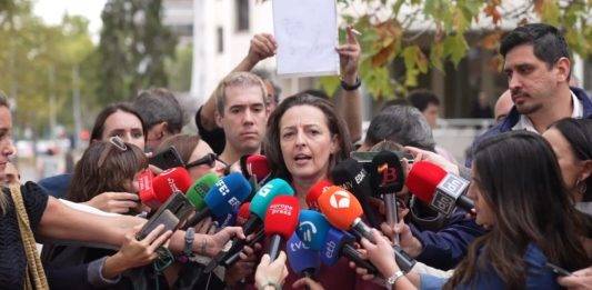FOTOGRAFÍA. MADRID (REINO DE ESPAÑA), 27 DE SEPTIEMBRE DE 2025. La coordinadora nacional jurídica de VOX y portavoz de las Acusaciones Populares del Caso Begoña Gómez -la causa abierta contra la mujer del presidente del Gobierno de España Pedro Sánchez Pérez-Castejón (Begoña Gómez)-, Marta Castro Fuentes, ha destacado a las puertas de los juzgados de Plaza de Castilla que "hoy todos los españoles deben estar contentos porque otro de los mecanismos de control democrático está funcionando". Lasvocesdelpueblo (Ñ Pueblo)