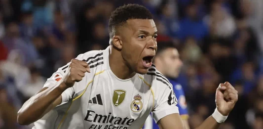 FOTOGRAFÍA. GETAFÉ (COMUNIDAD DE MADRID) REINO DE ESPAÑA, 19 DE OCTUBRE DE 2025. El delantero francés del Real Madrid, Kylian Mbappé, celebra el primer gol del equipo madridista durante el partido de la jornada 9 de LaLiga EA Sports que Getafe y Real Madrid disputaron en el Coliseum, en Getafe (Comunidad de Madrid). Efe