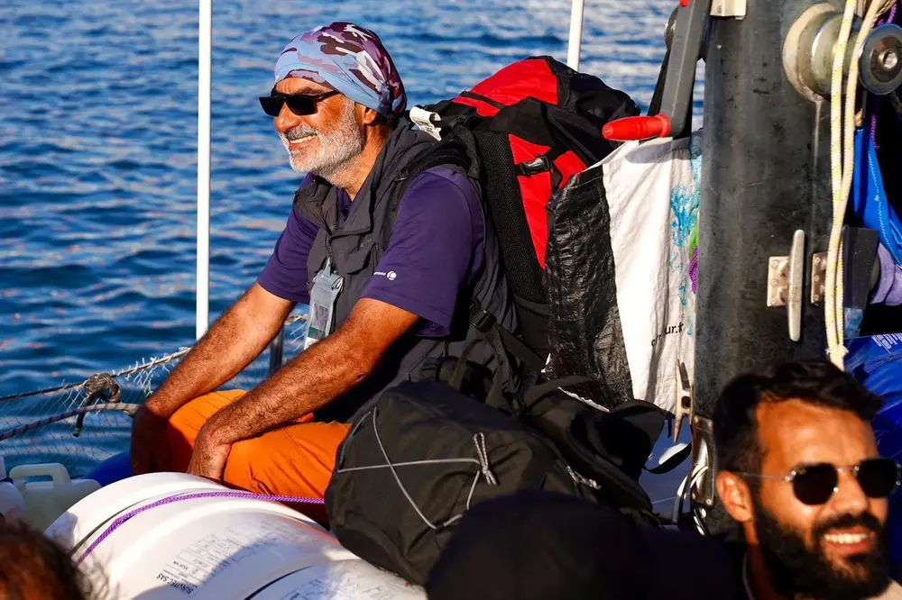 FOTOGRAFÍA. TEL AVIV (ISRAEL), 03 DE OCTUBRE DE 2025. Fuentes del Ministerio de Asuntos Exteriores de Israel han denunciado que "la Flotilla no fue más que una provocación". Las autoridades israelíes están tramitando los procedimientos de expulsión de Israel de los participantes antisemitas a la farsa de flotilla Global Sumud. Israel confirma que 4 antisemitas residentes en Italia ya han sido deportados. "Se adjuntan fotografías de Greta Thunberg y otros miembros de esta provocación a su llegada a Israel. Todos están sanos y salvos", aseguran fuentes del Gobierno israelí, respecto a la flotilla antisemita de Hamás ISIS.