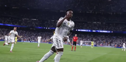 FOTOGRAFÍA. MADRID (REINO DE ESPAÑA), 05 DE OCTUBRE DE 2025. El delantero del Real Madrid Vinicius Jr celebra su gol contra el Villarreal, durante el partido de la jornada 8 de LaLiga EA Sports que Real Madrid y Villarreal disputaron en el estadio Santiago Bernabéu. Efe