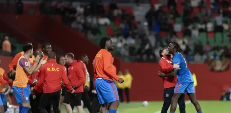 FOTOGRAFÍA. RABAT (MOROCCO), 17/11/2025.- DR Congo players celebrate after qualifying for the FIFA World Cup 2026 following their win in the FIFA World Cup 2026 CAF qualifiers play-off final match against Nigeria, in Rabat, Morocco, 16 November 2025. (Mundial de Fútbol, Marruecos). Efe