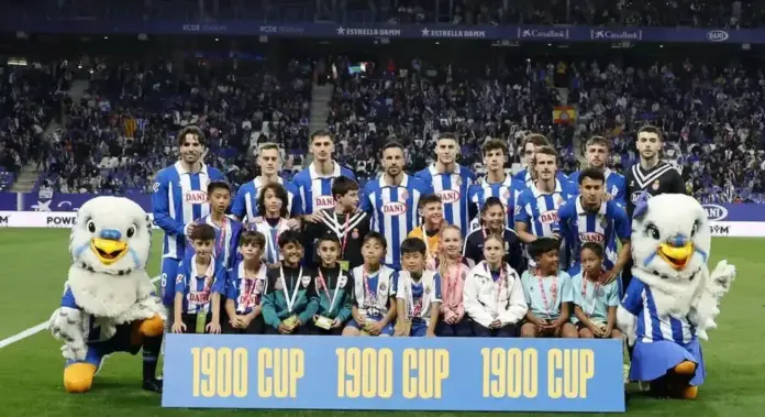 Cuarta edición de 1900 Cup Barcelona con 210 equipos y 2.300 jugadores (1) FOTOGRAFÍA. BARCELONA (CATALUÑA), 11 DE NOVIEMBRE DE 2025. Momento en el que la policía de Mannheim neutraliza al terrorista de Alemania. Lasvocesdelpueblo (Ñ Pueblo)