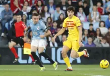El Barça obligado a no pinchar en Vigo ante el Celta FOTOGRAFÍA. VIGO (GALICIA) REINO DE ESPAÑA, 17 DE FEBRERO DE 2024. El delantero del Celta de Vigo Iago Aspas Juncal y el defensa del Barcelona Pau Cubarsí. Efe