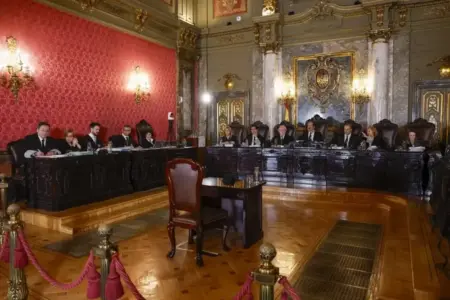 FOTOGRAFÍA. MADRID (REINO DE ESPAÑA), 12 DE NOVIEMBRE DE 2025. El acusado fiscal general del Estado, Álvaro García Ortiz, no responde a las acusaciones personadas en su juicio, incluida la que ejerce el abogado del marido de la presidente del Gobierno autonómico de la Comunidad de Madrid Isabel Natividad Díaz Ayuso, Alberto González Amador, a quien le ha reprochado tener una actuación «desleal» no con él, sino con el tribunal. Efe