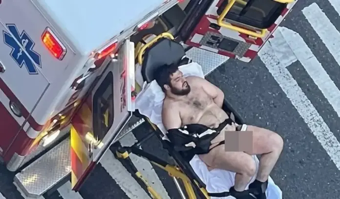 El animal que disparó a guardias nacionales está gravemente herido, Washington, tiroteo, FOTOGRAFÍA. WASHINGTON (ESTADOS UNIDOS DE AMÉRICA), 26 DE NOVIEMBRE DE 2025. En la imagen el "animal" que ha abierto fuego este miércoles, 26 de noviembre, contra dos profesionales de la Guardia Nacional de los Estados Unidos de América (EEUU) cerca del Palacio de la Presidencia de EEUU, la Casa Blanca, dejando muy malherido en el acto a los dos militares, antes de ser reducidos fuera de la zona a balazos. Varios medios han avanzado los médicos no han podido salvar la vida de los militares. Captura vídeo de testigos/Lasvocesdelpueblo (Ñ Pueblo)