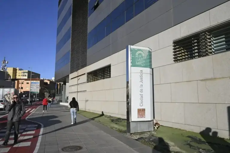 FOTOGRAFÍA. ALMERÍA (ANDALUCÍA) REINO DE ESPAÑA, 20 DE NOVIEMBRE DE 2025. Vista de la Ciudad de la Justicia de Almería este jueves. Efe