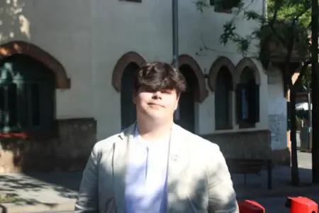 FOTOGRAFÍA. GERONA (CATALUÑA) REINO DE ESPAÑA, 09 DE NOVIEMBRE DE 2025. El portavoz de la entidad juvenil Jóvenes Patriotas Españoles (JPE), David Izquierdo, registrado este domingo. Lasvocesdelpueblo (Ñ Pueblo)