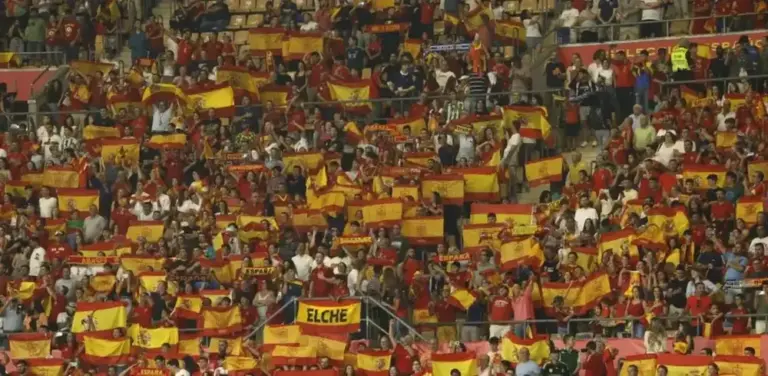 FOTOGRAFÍA. SEVILLA (ANADALUCÍA) REINO DE ESPAÑA, SI FECHA CONCRETADA, FECHA RELACIONADA, DOMINGO 16 DE NOVIEMBRE DE 2025 Y MARTES 18 DE NOVIEMBRE DE 2025. El estadio La Cartuja recibirá el próximo martes a la selección española por duodécima vez, en esta ocasión en un partido ante Turquía de clasificación para el Mundial 2026 que será el quincuagésimo quinto del combinado nacional en Sevilla. Efe