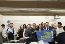 S’ha Acabat! y Gullo registran una gran asistencia en la Universidad de Barcelona FOTOGRAFÍA. BARCELONA (CATALUÑA) REINO DE ESPAÑA, 03 DE NOVIEMBRE DE 2025. La asociación universitaria S'ha Acabat! (S'!) organizó este, 3 de noviembre, en la Facultad de Derecho de la Universidad de Barcelona, la presentación del libro Lepanto: Cuando España salvó a Europa, escrita por el profesor y politólogo argentino Marcelo Gullo, acompañada de una conferencia del propio autor. El acto, que fue moderado por la presidenta de la asociación, Andrea Llopart Gonzalo, y presentado por Marc Castellví. Lasvocesdelpueblo (Ñ Pueblo)