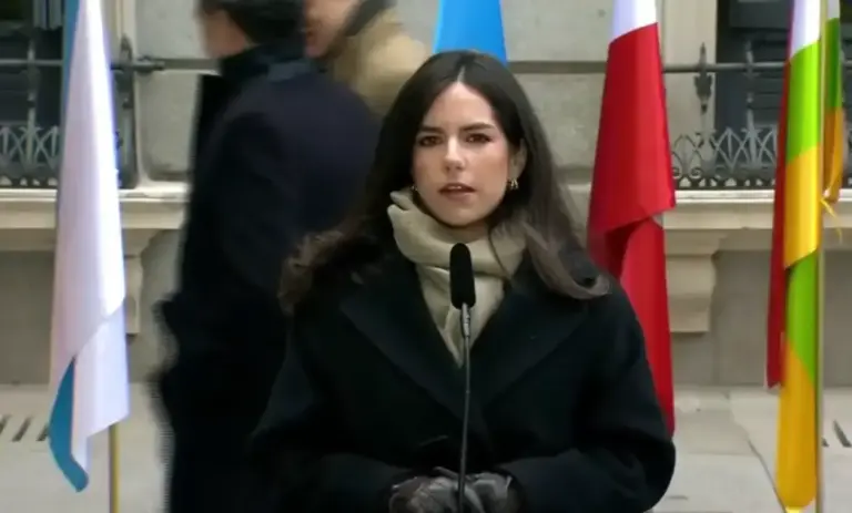FOTOGRAFÍA. MADRID (REINO DE ESPAÑA), 06 DE DICIEMBRE DE 2025. La portavoz de VOX en el Congreso de los Diputados, María José Rodríguez de Millán Parro (Pepa Rodríguez Millán), ha ofrecido una declaración a medios este sábado en el marco del Día de la Constitución Española del 1978. Lasvocesdelpueblo (Ñ Pueblo)