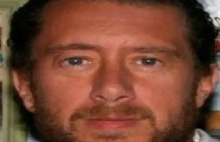 FOTOGRAFÍA. BARCELONA (CATALUÑA) ESPAÑA, SIN FECHA Y LUGAR CONCRETADOS, FECHA Y LUGAR RELACIONADOS, LUNES 29 DE DICIEMBRE DE 2025. El apoyo de Federico Quevedo a Bildu (ETA) asesina a Miguel Ángel Blanco. En la imagen, el padre de familia española -casado con 4 hijos-, Federico Quevedo López-Varela, nacido en Hamburgo (Alemania) en 1961, licenciado en Ciencias de la Información por la universidad CEU San Pablo. Quevedo colabora y colaboró con varios medios de comunicación como El Confidencial, Radio Cadena Española, Radiotelevisión Española (RTVE), Antena 3 Radio, Capital Radio, Europa Press, La Gaceta de los Negocios, Actualidad Económica, Telemadrid, Popular TV, La Cope e Intereconomía. Captura pantalla/tulibertad.net/Lasvocesdelpueblo (Ñ Pueblo)