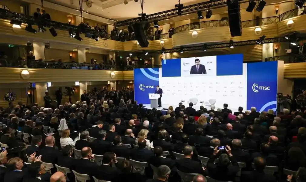 FOTOGRAFÍA. MÚNICH (ALEMANIA), 14 DE FEBRERO DE 2026. EEUU carga fuerte contra la invasión migratoria de Europa en Múnich. El secretario de Estados de los Estados Unidos de América (EEUU) de la 47ª Administración Donald John Trump/James David Vance, Marco Antonio Rubio (Marco Rubio), registrado este sábado durante su intervención en la Conferencia de Seguridad de Múnich este sábado. Efe