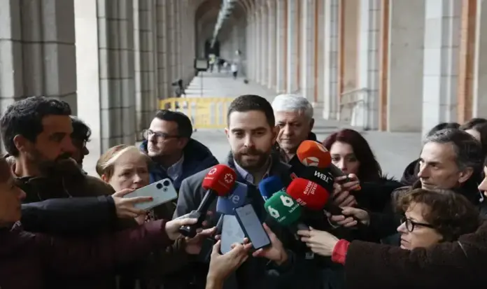 FOTOGRAFÍA. MADRID (ESPAÑA), 06 DE FEBRERO DE 2026. Inevitable la huelga general ferroviaria en España el 9 y 11 de febrero. El presidente de Adif, Pedro Marco de la Peña, llega ayer al Ministerio de Transportes. Efe