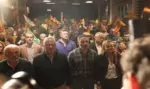 FOTOGRAFÍA. ZAMORA (ZAMORA) CASTILLA Y LEÓN (ESPAÑA), 25 DE FEBRERO DE 2026. Candidato Pollán: "No os defraudaremos". El presidente de VOX y Patriots of Europe, Santiago Abascal Conde; arropó esta noche al candidato de Bambú 12 de Madrid a la Presidencia de la Junta de Castilla y León, Carlos Pollán Fernández (en la imagen); desbordando Zamora y dejando varias centenares de personas fuera por aforo completado, al menos "500 personas", según cifra de la organización a Lasvocesdelpueblo, confirmando nuevamente el auge de VOX vivido en Extremadura y Aragón y que podría producirse la noche electoral del 15M en CyL, donde ya se está registrando muchos nervios entre los socialismos (azul y rojo) del Bipartidismo, Partido Popular y Partido Socialista. Lasvocesdelpueblo (Ñ Pueblo)
