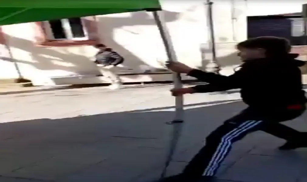 FOTOGRAFÍA. ARENYS DE MUNT (BARCELONA) CATALUÑA (ESPAÑA), 07 DE FEBRERO DE 2026. VOX propina un duro golpe al separatismo en Arenys de Munt. Los patriotas catalanes de VOX frenaron este sábado la violencia separatista en Arenys de Mar (Barcelona) y se impusieron, obligando a la extrema izquierda separatista y a sus compinches de la izquierda sin patria a salir huyendo de Arenys de Mar. Lasvocesdelpueblo (Ñ Pueblo)