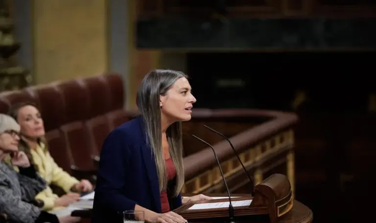 FOTOGRAFÍA. MADRID (ESPAÑA), 17 DE FEBRERO DE 2026. Junts quiere una República islámica de Cataluña. En la imagen, la portavoz del Grupo Parlamentario de Jun