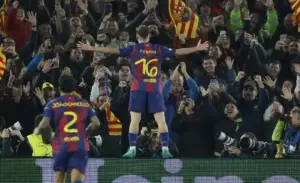 FOTOGRAFÍA. BARCELONA (CATALUÑA) ESPAÑA, 18 DE MARZO DE 2026. Flick dice que el Barça es un equipo muy joven. El jugador del Barcelona Fermín López (16) celebra el 4-2 conseguido durante el partido de vuelta de los octavos de final de la Liga de Campeones disputado entre el Barcelona y el Newcastle, este miércoles en el Camp Nou. Efe