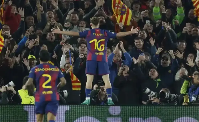 FOTOGRAFÍA. BARCELONA (CATALUÑA) ESPAÑA, 18 DE MARZO DE 2026. Flick dice que el Barça es un equipo muy joven. El jugador del Barcelona Fermín López (16) celebra el 4-2 conseguido durante el partido de vuelta de los octavos de final de la Liga de Campeones disputado entre el Barcelona y el Newcastle, este miércoles en el Camp Nou. Efe