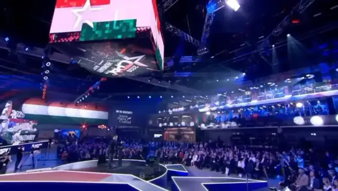 FOTOGRAFÍA. BUDAPEST (HUNGRÍA), 21 DE MARZO DE 2026. Abascal: El mundo habla de España porque la gobierna un tirano. El presidente de VOX España y líder de alianza del patriotismo europeo Patriots of Europe, Santiago Abascal Conde (en la imagen); participa en la Conferencia de Acción Política Conservadora (CPAC) de Hungría, junto al presidente de la República de Argentina, Javier Gerardo Milei; al primer ministro de Hungría, Víktor Orbán; a a líder de la oposición en Alemania y presidente de Alternativa por Alemania "Alternative für Deutschland" (AFD), Alice Weidel; el líder de la oposición en Portugal y presidente de Basta! "Chega!" (CH), André Claro Amaral Ventura (André Ventura); entre otros líderes del patriotismo en Europa. Entre los asistentes, también el jefe de la Delegación de VOX en la Unión Europea, Jorge Buxadé Villalba; y el comisario europeo ante Hispanoamérica y eurodiputado de VOX, Hermann Leopoldo Tertsch del Valle-Lersundi (Hermann Terstch). Lasvocesdelpueblo (Ñ Pueblo)