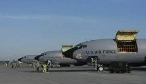 FOTOGRAFÍA. ROTA (CÁDIZ) ESPAÑA, 02 DE MARZO DE 2026. EEUU abandona España y operará contra el nuclear iraní desde Francia y Alemania. Aviones militares de los Estados Unidos de América (EEUU) de reabastecimiento aéreo Boeing KC-135. Efe