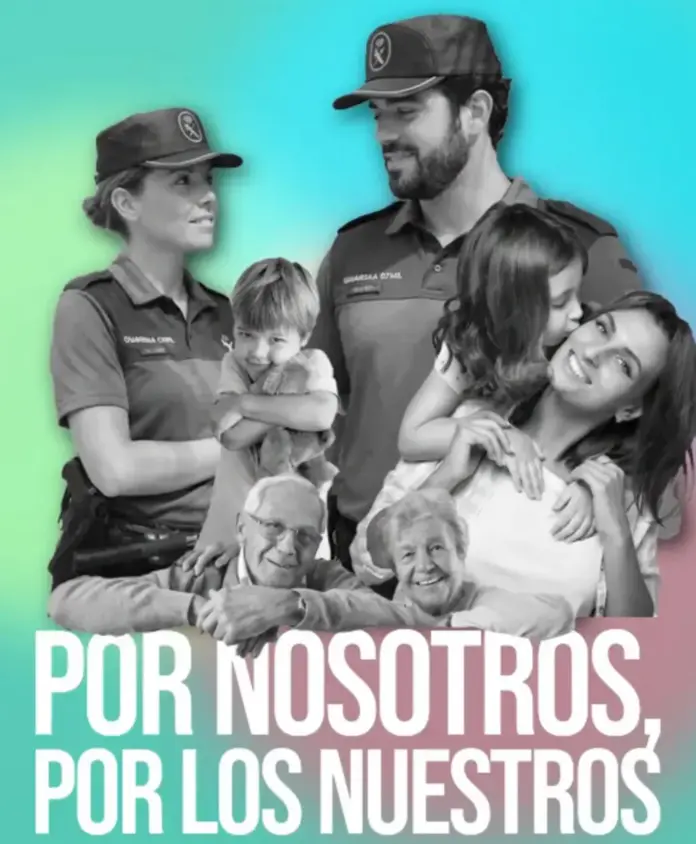 Elecciones en Jucil, JUCIL, Reflexiones de un guardia civil sobre el futuro de JUCIL (1) FOTOGRAFÍA. BARCELONA (CATALUÑA) ESPAÑA, 21 DE MARZO DE 2026. Reflexiones de un guardia civil sobre el futuro de JUCIL. Detalle de un cartel de la candidatura "Partimos de Cero" a las elecciones primarias de la Asociación de profesionales de la Guardia Civil, Justicia para la Guardia Civil (JUCIL) de la próxima semana. Lasvocesdelpueblo (Ñ Pueblo)