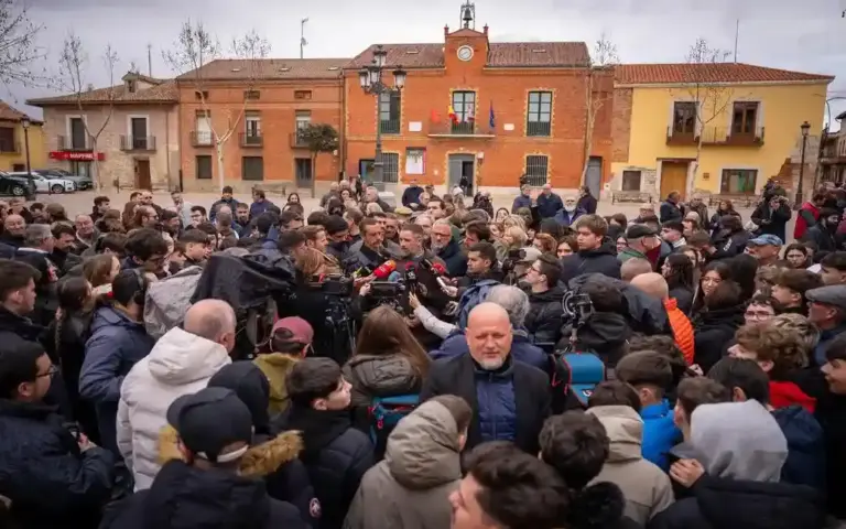 Abascal recuerda las propuestas de VOX que protegen a las mujeres 