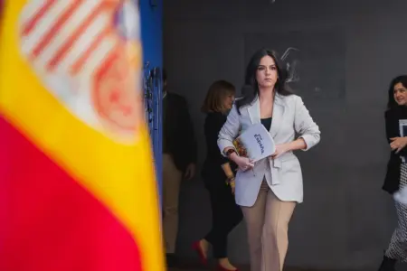 FOTOGRAFÍA. MADRID (ESPAÑA), 12 DE MARZO DE 2024. Millán advierte de que el PP pensó que VOX se hundiría. La portavoz del grupo Parlamentario de VOX en el Congreso de los Diputados, María José Rodríguez de Millán Parro (Pepa Millán), ofrece una rueda de prensa en el Palacio del Parlamento de España, en Madrid, posterior a la Junta de Portavoces de la Cámara Baja. Lasvocesdelpueblo (Ñ Pueblo)