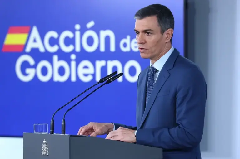 FOTOGRAFÍA. MADRID (ESPAÑA), 20 DE MARZO DE 2026. El presidente del Gobierno de coalición comunista en minoría de España y secretario general del PSOE, Pedro Sánchez Pérez-Castejón, comparece ante los medios de comunicación tras el Consejo de Ministros extraordinario sobre los efectos directos de la guerra por la libertad de Irán. Lasvocesdelpueblo (Ñ Pueblo)