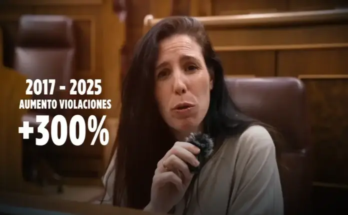 FOTOGRAFÍA. MADRID (ESPAÑA), 06 D EMARZO DE 2026. 8M y violencia importada: Las violaciones aumenta un 300 %. La femenina y patriota, diputada de VOX por Almería al Congreso de los Diputados, Rocío de Meer Méndez, protagoniza la campaña de VOX "La violencia importada no les importa", para criticar las políticas del Gobierno en materia de violencia contra la mujer y política migratoria, con el motivo del 8 de marzo (8M), Día Internacional de la Mujer Trabajadora. Lasvocesdelpueblo (Ñ Pueblo)