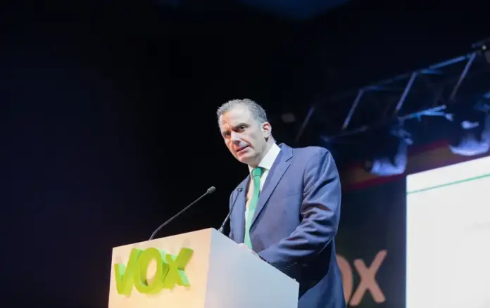 FOTOGRAFÍA. MADRID (COMUNIDAD DE MADRID) ESPAÑA, 07 DE MARZO DE 2020. Carta de Ignacio Garriga a Ortega Smith. El secretario general de VOX, Francisco Javier Ortega Smith-Molina, interviene en la asamblea ordinaria de VOX este sábado, 7 de marzo, en el Palacio Vistalegre de Madrid, a menos de 24 horas del multitudinario acto público de su formación de mañana, domingo 8 d marzo, Día Internacional de la mujer trabajadora. Lasvocesdelpueblo (Ñ Pueblo)