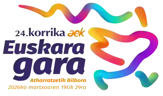 VOX denuncian ante tribunales la humillación a las víctimas en la Korrika (carrera por el dialecto euskera) FOTOGRAFÍA. SOPELA (VIZCAYA) LAS VASCONGADAS (ESPAÑA), 25 DE MARZO DE 2026. VOX denuncian ante tribunales la humillación a las víctimas en la Korrika (carrera por el dialecto euskera). Detalle del cartel oficial de la 24ª edición de la Korrika, que comenzó el 19 de marzo en Atharratze (Zuberoa) y finalizó el 29 de marzo en Bilbao. Según dato de la organización, recorrió 2.175 kilómetros y contó con alrededor de 3.436 relevos. Lasvocesdelpueblo (Ñ Pueblo)