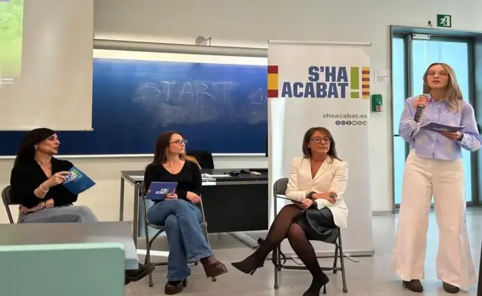 feminismo de pancarta, S'ha Acabat! , La UPF acoge el acto ¿El feminismo del siglo XXI amenaza para la mujer (1)