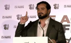 FOTOGRAFÍA. REINO DE ESPAÑA, 09 DE JUNIO DE 2024. Alvise Pérez bloquea VOX y entrega tres escaños al PSOE de Pedro Sánchez en Castilla y León. La Audiencia Nacional admite las denuncias contra Alvise Pérez (Luís Pérez Fernández) por "estafa piramidal" con criptomonedas (Madeira Invest Club) . Audiencia de Sevilla pide investigar a Luís Pérez Fernández (Alvise Pérez) por descubrimiento y revelación de secretos.- El ex-asesor de Ciutadans Partit de la Ciutadanía Ciudadanos (Cs) y eurodiputado del partido político Se Acabó La Fiesta (SAF), Luís Pérez Fernández (Alvise Pérez), durante una rueda de prensa. Efe