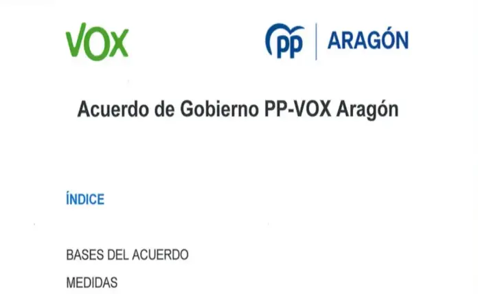 FOTOGRAFÍA. ZARAGOZA (ARAGÓN) ESPAÑA, 22 DE ABRIL DE 2026. 10 puntos clave del acuerdo VOX-PP en Aragón. El presidente del PP de Aragón, Jorge Antonio Azcón Navarro (Jorge Azcón), y el miembro del Comité Ejecutivo Nacional (CEN) de VOX y candidato a la Presidencia, Alejandro Nolasco Asensi, han anunciado este miércoles en una comparecencia conjunta que ambos partidos han llegado a un acuerdo para la investidura de Azcón como presidente de la comunidad. Lasvocesdelpueblo (Ñ pueblo)