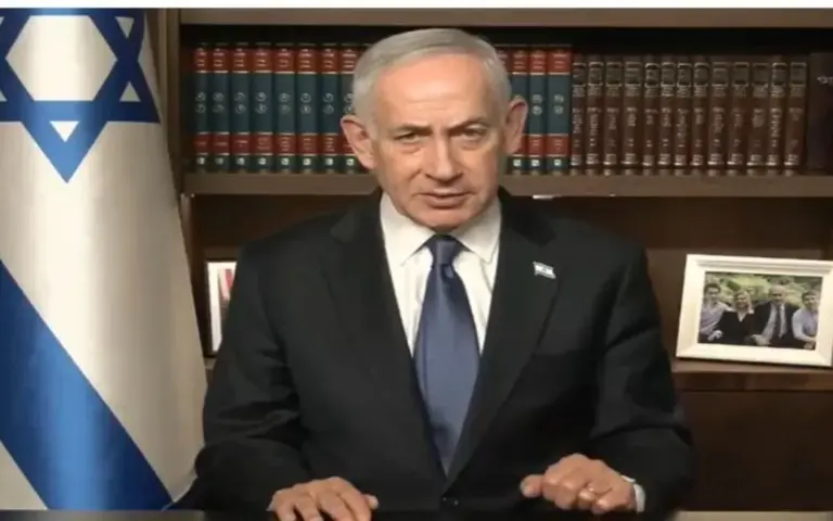 FOTOGRAFÍA. JERUSALÉN (ISRAEL), 09 DE ABRIL DE 2026. El primer ministro del Estado de Israel, "Bibi" Benjamín Netanyahu, registrado esta noche durante una declaración sobre la continuidad de la guerra contra el grupo terrorista islamofascista Hezbolá ISIS. Lasvocesdelpueblo (Ñ Pueblo)