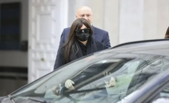 FOTOGRAFÍA. MADRID (ESPLa expareja de Ábalos dice en el juicio que él sabía que ella no acudía a trabajar. Jessica Rodríguez, expareja del exministro José Luis Ábalos, juicio contra Ábalos, su exasesor Koldo García y el empresario Víctor de Aldama FOTOGRAFÍA. MADRID (ESPAÑA), 07 DE ABRIL DE 2026. La expareja de Ábalos dice en el juicio que él sabía que ella no acudía a trabajar. Jessica Rodríguez, expareja del exministro José Luis Ábalos, sale del Tribunal Supremo donde ha comenzado el juicio contra Ábalos, su exasesor Koldo García y el empresario Víctor de Aldama por el caso de las mascarillas. Efe